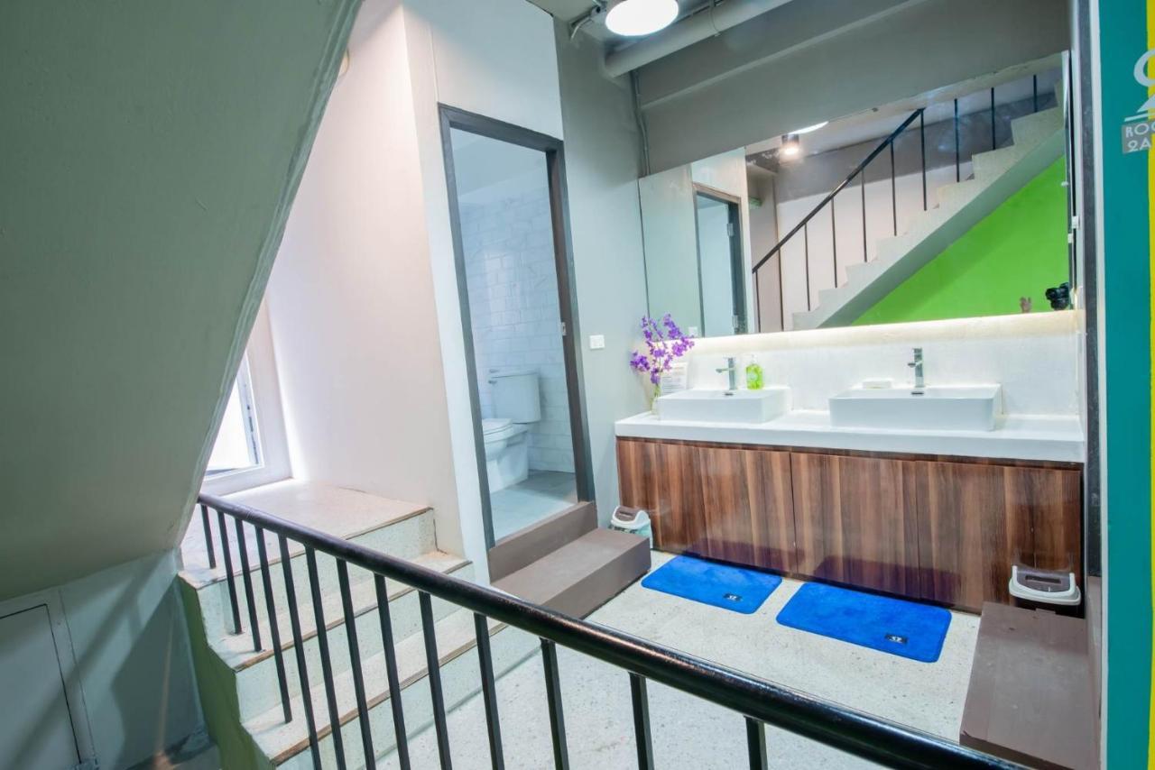 Elixir Hostel Bangkok Exterior photo