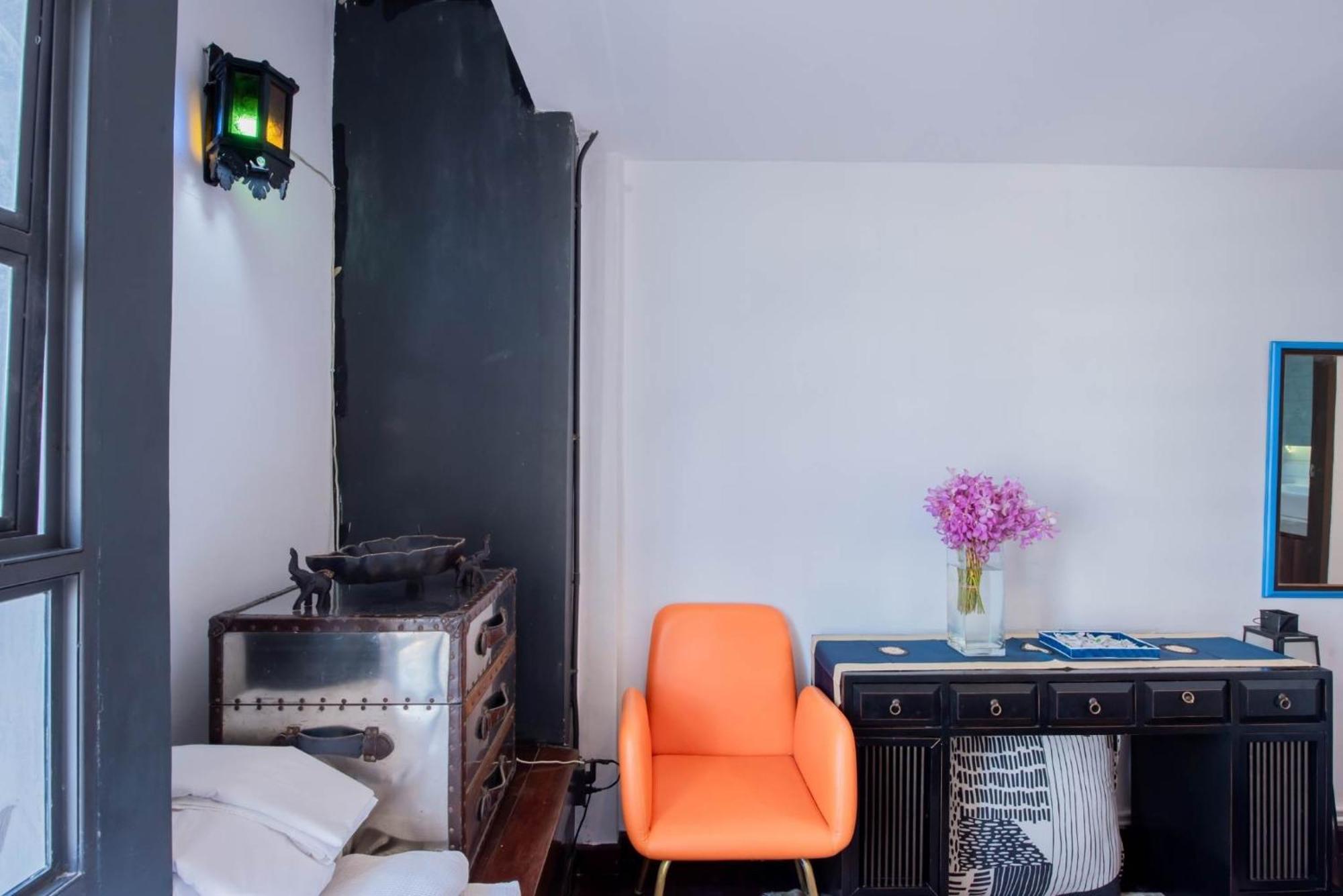 Elixir Hostel Bangkok Exterior photo